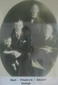 Familie R&ouml;nigk Fotografiert im Rosenmuseum Bad Langensalza